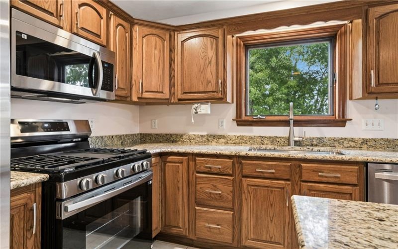 245 Meadow Spring Road, Greensburg, 15601, 4 Bedrooms Bedrooms, 10 Rooms Rooms,3.1 BathroomsBathrooms,Residential,For Sale,Meadow Spring Road,1753738