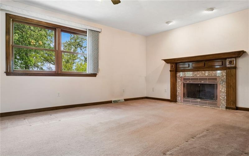 245 Meadow Spring Road, Greensburg, 15601, 4 Bedrooms Bedrooms, 10 Rooms Rooms,3.1 BathroomsBathrooms,Residential,For Sale,Meadow Spring Road,1753738