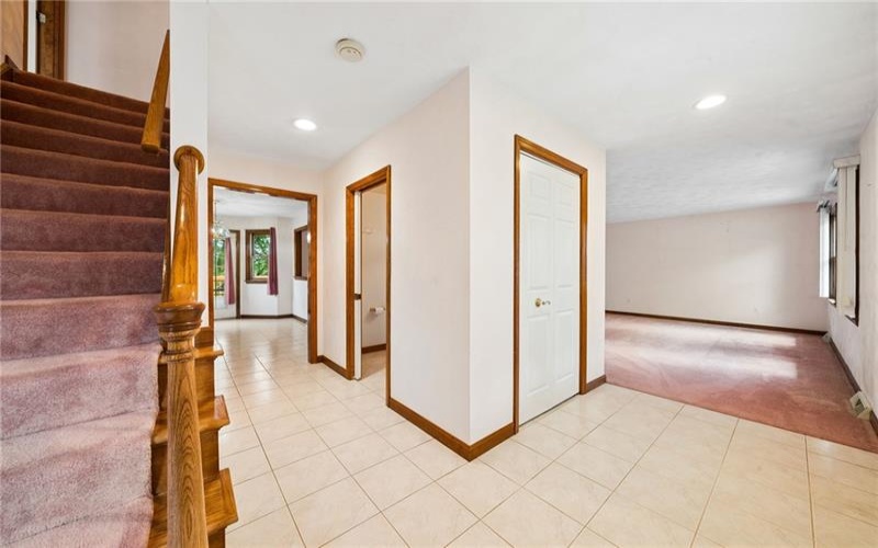 245 Meadow Spring Road, Greensburg, 15601, 4 Bedrooms Bedrooms, 10 Rooms Rooms,3.1 BathroomsBathrooms,Residential,For Sale,Meadow Spring Road,1753738