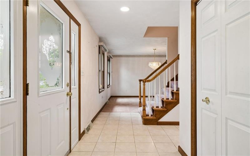 245 Meadow Spring Road, Greensburg, 15601, 4 Bedrooms Bedrooms, 10 Rooms Rooms,3.1 BathroomsBathrooms,Residential,For Sale,Meadow Spring Road,1753738