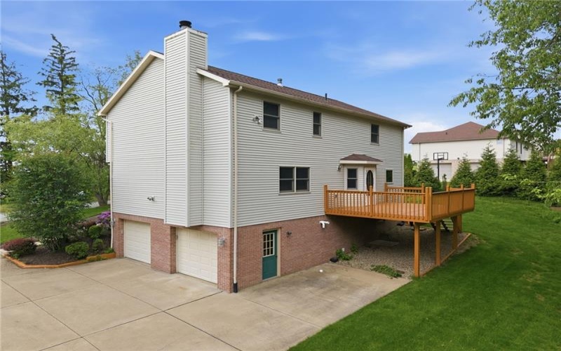 245 Meadow Spring Road, Greensburg, 15601, 4 Bedrooms Bedrooms, 10 Rooms Rooms,3.1 BathroomsBathrooms,Residential,For Sale,Meadow Spring Road,1753738