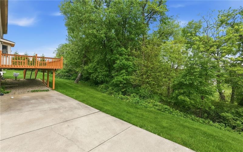 245 Meadow Spring Road, Greensburg, 15601, 4 Bedrooms Bedrooms, 10 Rooms Rooms,3.1 BathroomsBathrooms,Residential,For Sale,Meadow Spring Road,1753738