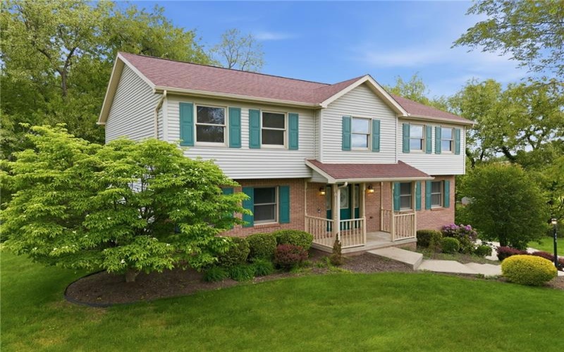 245 Meadow Spring Road, Greensburg, 15601, 4 Bedrooms Bedrooms, 10 Rooms Rooms,3.1 BathroomsBathrooms,Residential,For Sale,Meadow Spring Road,1753738