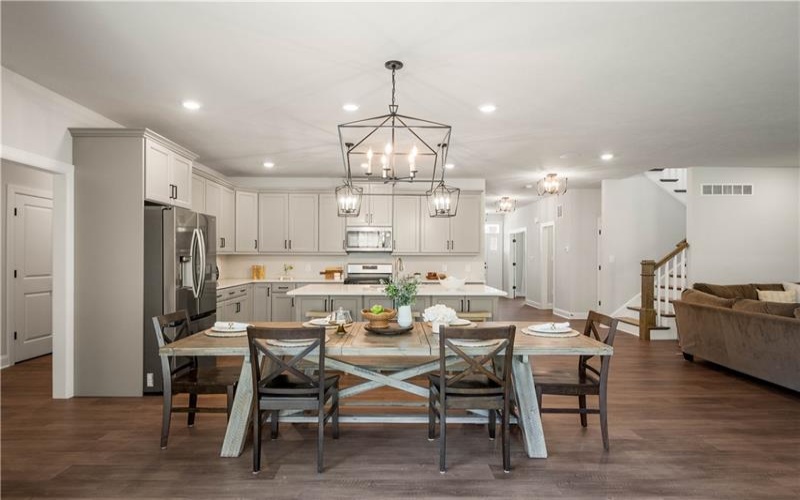 121 Maggie Drive, Eighty Four, 15330, 4 Bedrooms Bedrooms, 9 Rooms Rooms,3.1 BathroomsBathrooms,Residential,For Sale,Maggie Drive,1753767