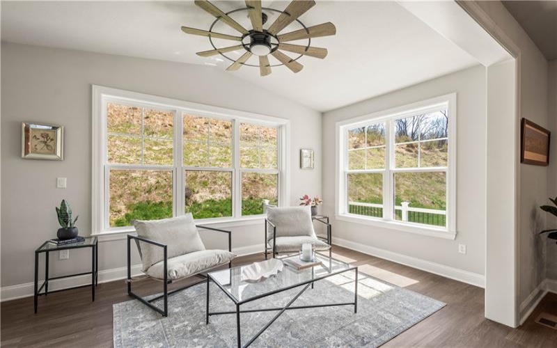 121 Maggie Drive, Eighty Four, 15330, 4 Bedrooms Bedrooms, 9 Rooms Rooms,3.1 BathroomsBathrooms,Residential,For Sale,Maggie Drive,1753767