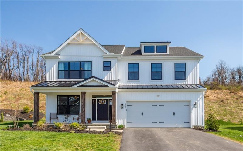 121 Maggie Drive, Eighty Four, 15330, 4 Bedrooms Bedrooms, 9 Rooms Rooms,3.1 BathroomsBathrooms,Residential,For Sale,Maggie Drive,1753767