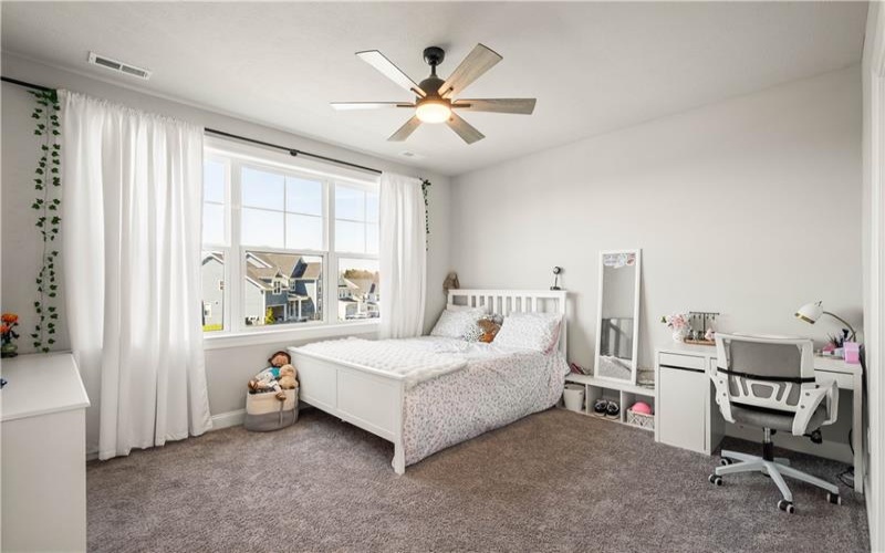121 Maggie Drive, Eighty Four, 15330, 4 Bedrooms Bedrooms, 9 Rooms Rooms,3.1 BathroomsBathrooms,Residential,For Sale,Maggie Drive,1753767