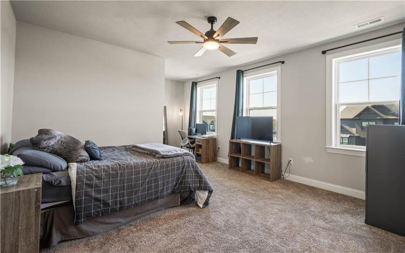 121 Maggie Drive, Eighty Four, 15330, 4 Bedrooms Bedrooms, 9 Rooms Rooms,3.1 BathroomsBathrooms,Residential,For Sale,Maggie Drive,1753767