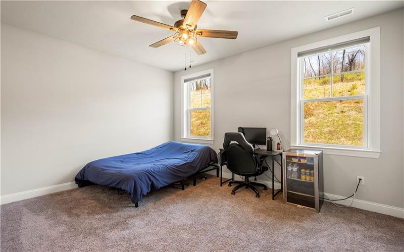 121 Maggie Drive, Eighty Four, 15330, 4 Bedrooms Bedrooms, 9 Rooms Rooms,3.1 BathroomsBathrooms,Residential,For Sale,Maggie Drive,1753767