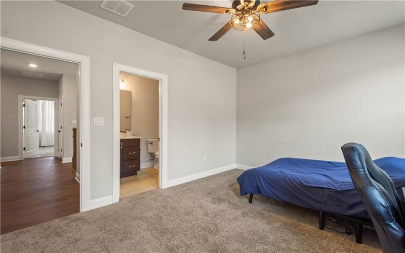 121 Maggie Drive, Eighty Four, 15330, 4 Bedrooms Bedrooms, 9 Rooms Rooms,3.1 BathroomsBathrooms,Residential,For Sale,Maggie Drive,1753767