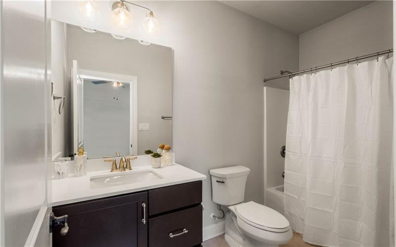121 Maggie Drive, Eighty Four, 15330, 4 Bedrooms Bedrooms, 9 Rooms Rooms,3.1 BathroomsBathrooms,Residential,For Sale,Maggie Drive,1753767