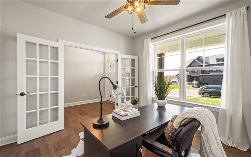 121 Maggie Drive, Eighty Four, 15330, 4 Bedrooms Bedrooms, 9 Rooms Rooms,3.1 BathroomsBathrooms,Residential,For Sale,Maggie Drive,1753767