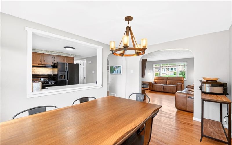 4 Meadowcrest Dr, Cecil, 15321, 3 Bedrooms Bedrooms, 8 Rooms Rooms,2 BathroomsBathrooms,Residential,For Sale,Meadowcrest Dr,1753769