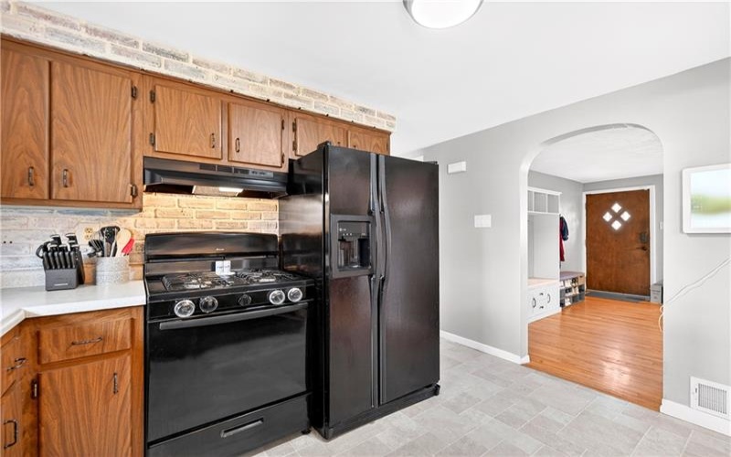 4 Meadowcrest Dr, Cecil, 15321, 3 Bedrooms Bedrooms, 8 Rooms Rooms,2 BathroomsBathrooms,Residential,For Sale,Meadowcrest Dr,1753769