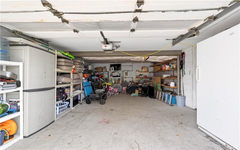 4 Meadowcrest Dr, Cecil, 15321, 3 Bedrooms Bedrooms, 8 Rooms Rooms,2 BathroomsBathrooms,Residential,For Sale,Meadowcrest Dr,1753769