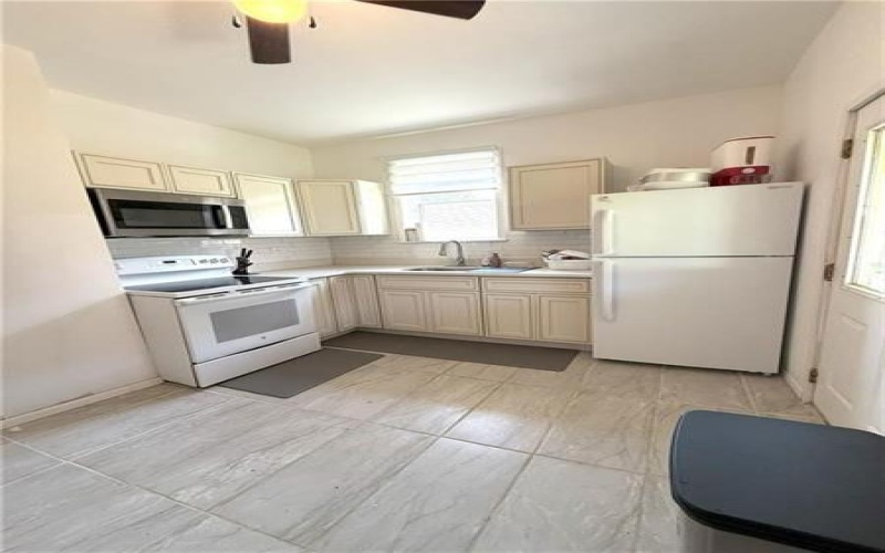 606 Railroad St, Penn, 15675, 3 Bedrooms Bedrooms, ,2.1 BathroomsBathrooms,Residential,For Sale,Railroad St,1753793