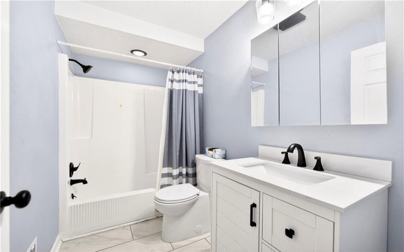 802 Casa Vita Dr, Greensburg, 15601, 2 Bedrooms Bedrooms, 6 Rooms Rooms,2.1 BathroomsBathrooms,Residential,For Sale,Casa Vita Dr,1753407