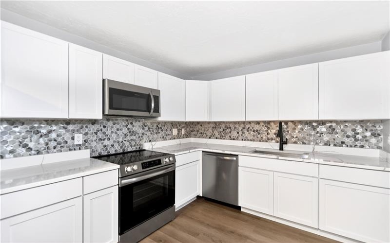 802 Casa Vita Dr, Greensburg, 15601, 2 Bedrooms Bedrooms, 6 Rooms Rooms,2.1 BathroomsBathrooms,Residential,For Sale,Casa Vita Dr,1753407
