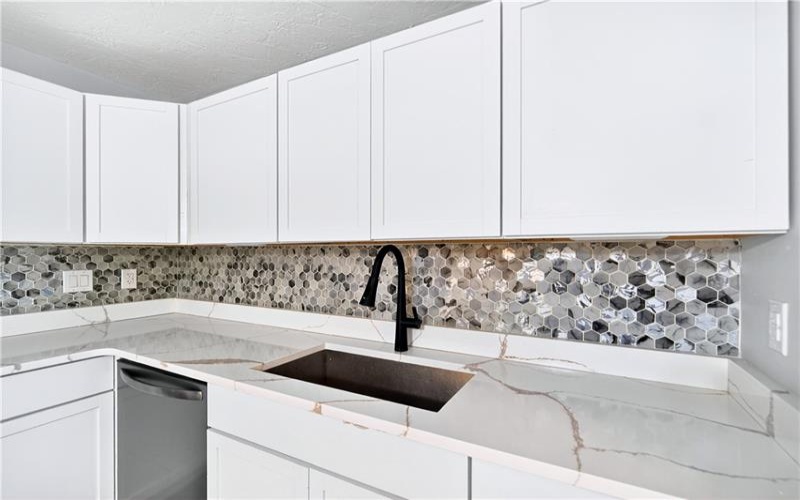 802 Casa Vita Dr, Greensburg, 15601, 2 Bedrooms Bedrooms, 6 Rooms Rooms,2.1 BathroomsBathrooms,Residential,For Sale,Casa Vita Dr,1753407