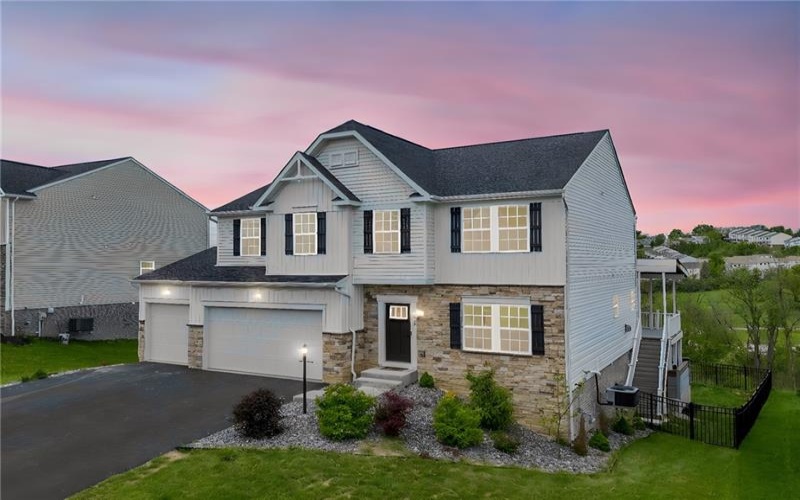 269 Lily Ridge Dr, Canonsburg, 15317, 6 Bedrooms Bedrooms, 13 Rooms Rooms,4 BathroomsBathrooms,Residential,For Sale,Lily Ridge Dr,1753704
