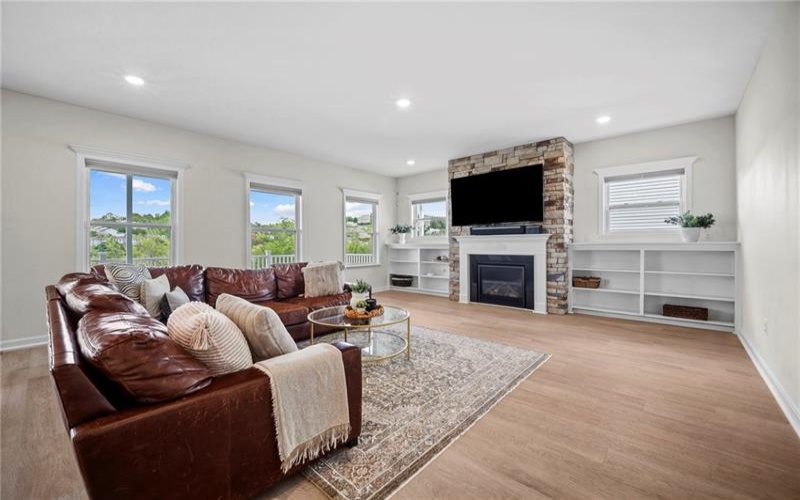 269 Lily Ridge Dr, Canonsburg, 15317, 6 Bedrooms Bedrooms, 13 Rooms Rooms,4 BathroomsBathrooms,Residential,For Sale,Lily Ridge Dr,1753704