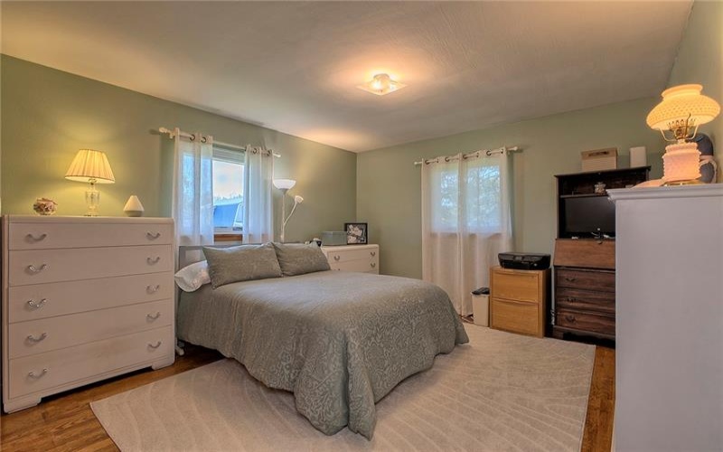 90 Penn Avenue, Irwin, 15642, 2 Bedrooms Bedrooms, 8 Rooms Rooms,1.1 BathroomsBathrooms,Residential,For Sale,Penn Avenue,1753742