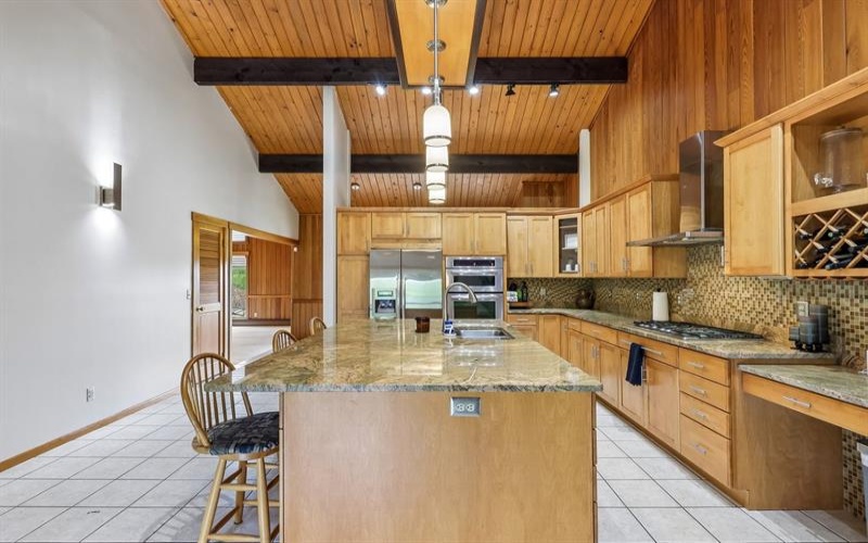 128 Southwood DRIVE, Uniontown, 15401, 4 Bedrooms Bedrooms, 9 Rooms Rooms,3 BathroomsBathrooms,Residential,For Sale,Southwood,1753868