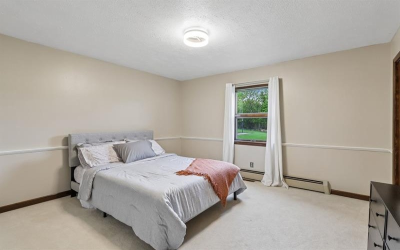 128 Southwood DRIVE, Uniontown, 15401, 4 Bedrooms Bedrooms, 9 Rooms Rooms,3 BathroomsBathrooms,Residential,For Sale,Southwood,1753868