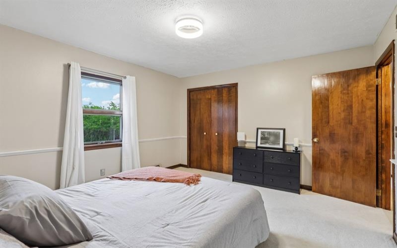 128 Southwood DRIVE, Uniontown, 15401, 4 Bedrooms Bedrooms, 9 Rooms Rooms,3 BathroomsBathrooms,Residential,For Sale,Southwood,1753868