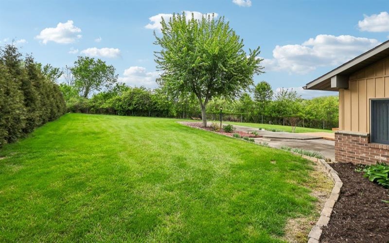 128 Southwood DRIVE, Uniontown, 15401, 4 Bedrooms Bedrooms, 9 Rooms Rooms,3 BathroomsBathrooms,Residential,For Sale,Southwood,1753868