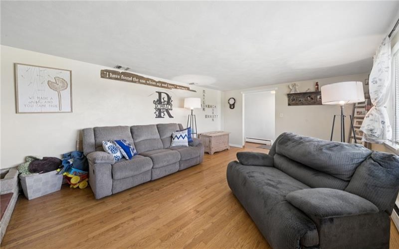805 Caroline St, Latrobe, 15650, 3 Bedrooms Bedrooms, 6 Rooms Rooms,2 BathroomsBathrooms,Residential,For Sale,Caroline St,1753875