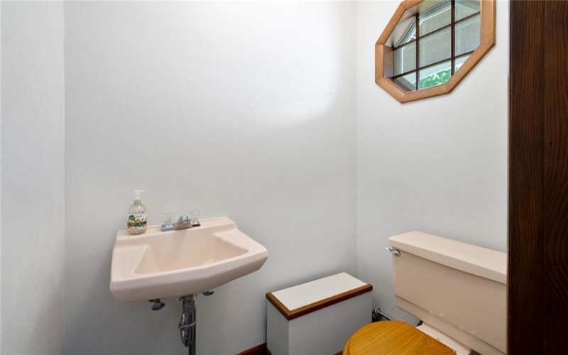 3455 Fawn Valley Ln, Finleyville, 15332, 3 Bedrooms Bedrooms, 9 Rooms Rooms,1.1 BathroomsBathrooms,Residential,For Sale,Fawn Valley Ln,1753878