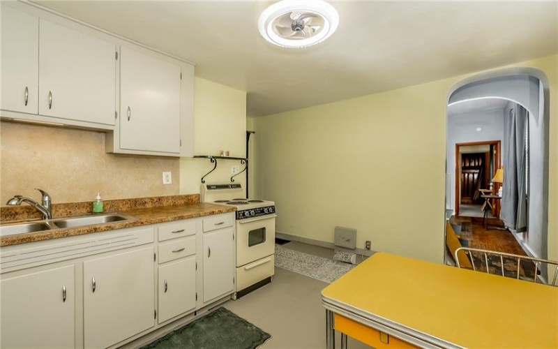 400 1/2 Jackson Ave, Vandergrift, 15690, 2 Bedrooms Bedrooms, ,1 BathroomBathrooms,Residential,For Sale,Jackson Ave,1753881