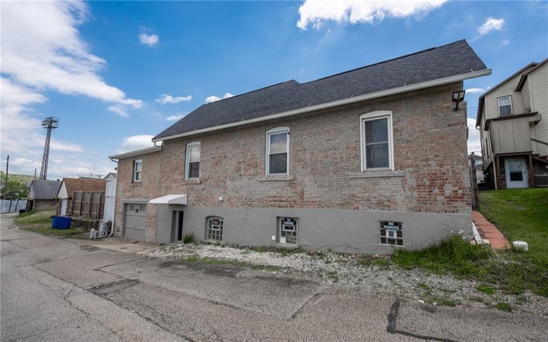 400 1/2 Jackson Ave, Vandergrift, 15690, 2 Bedrooms Bedrooms, ,1 BathroomBathrooms,Residential,For Sale,Jackson Ave,1753881