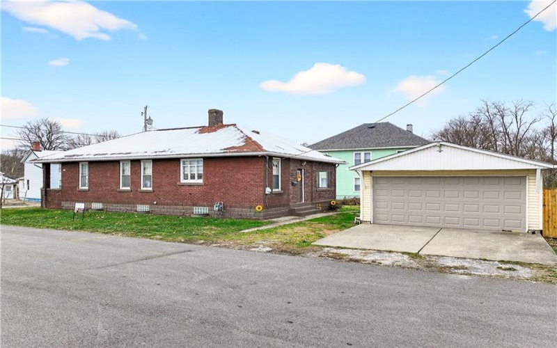 1404 Aetna St, Connellsville, 15425, 2 Bedrooms Bedrooms, ,1.1 BathroomsBathrooms,Residential,For Sale,Aetna St,1741963
