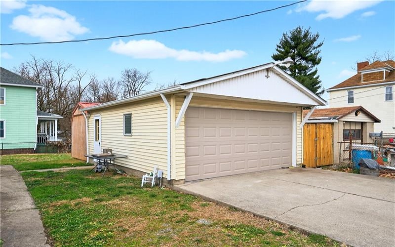 1404 Aetna St, Connellsville, 15425, 2 Bedrooms Bedrooms, ,1.1 BathroomsBathrooms,Residential,For Sale,Aetna St,1741963