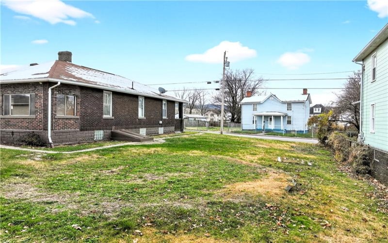 1404 Aetna St, Connellsville, 15425, 2 Bedrooms Bedrooms, ,1.1 BathroomsBathrooms,Residential,For Sale,Aetna St,1741963