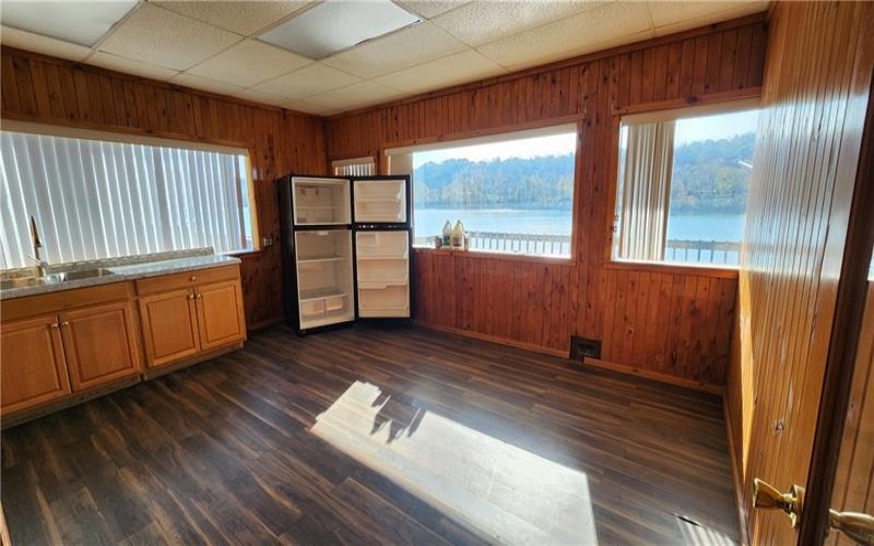736 Front St, Fredericktown, 15333, ,Commercial-industrial-business,For Sale,Front St,1753171