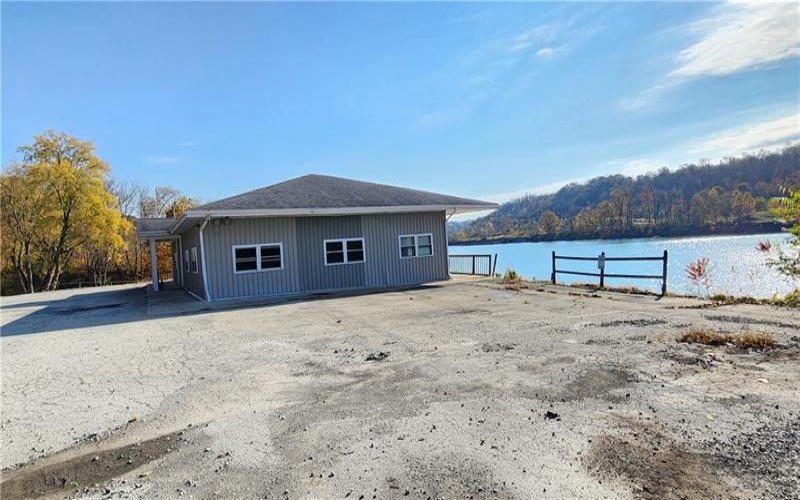 736 Front St, Fredericktown, 15333, ,Commercial-industrial-business,For Sale,Front St,1753171