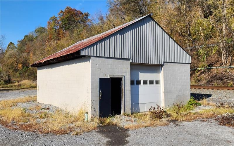 736 Front St, Fredericktown, 15333, ,Commercial-industrial-business,For Sale,Front St,1753171
