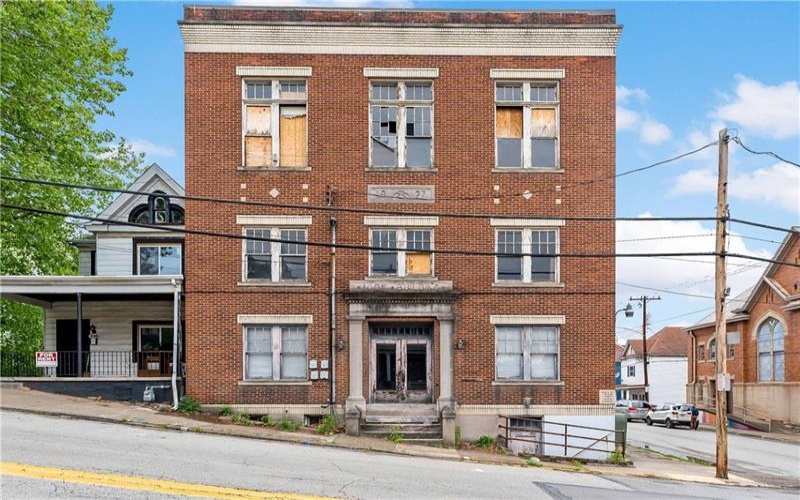 400 5th St, Charleroi, 15022, ,Multi-unit,For Sale,5th St,1753554