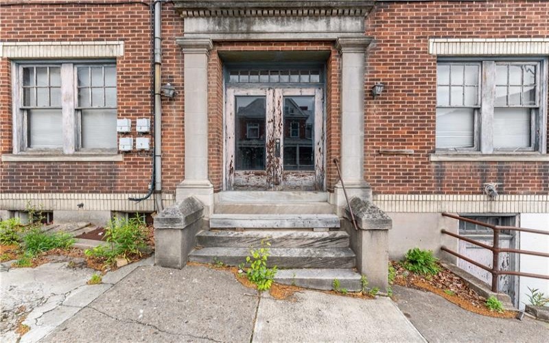 400 5th St, Charleroi, 15022, ,Multi-unit,For Sale,5th St,1753554
