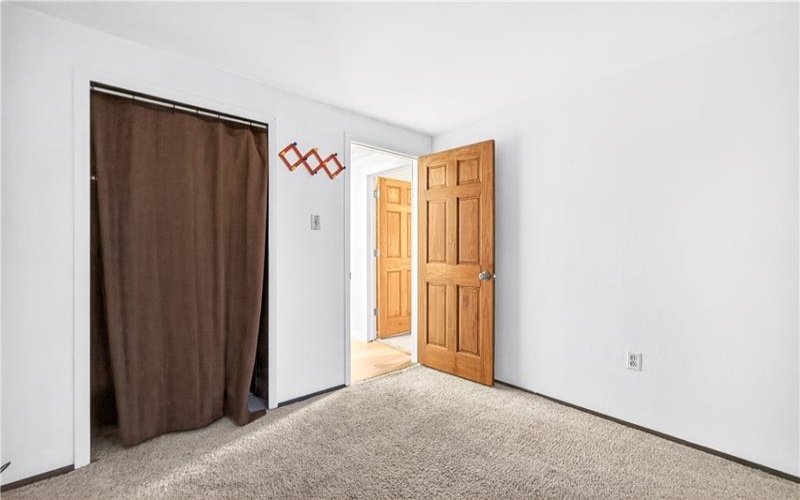 445 Lexington Dr, Greensburg, 15601, 3 Bedrooms Bedrooms, 9 Rooms Rooms,2 BathroomsBathrooms,Residential,For Sale,Lexington Dr,1753809