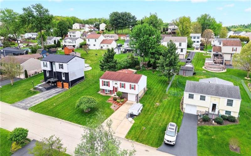 445 Lexington Dr, Greensburg, 15601, 3 Bedrooms Bedrooms, 9 Rooms Rooms,2 BathroomsBathrooms,Residential,For Sale,Lexington Dr,1753809