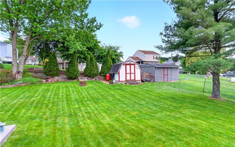 445 Lexington Dr, Greensburg, 15601, 3 Bedrooms Bedrooms, 9 Rooms Rooms,2 BathroomsBathrooms,Residential,For Sale,Lexington Dr,1753809