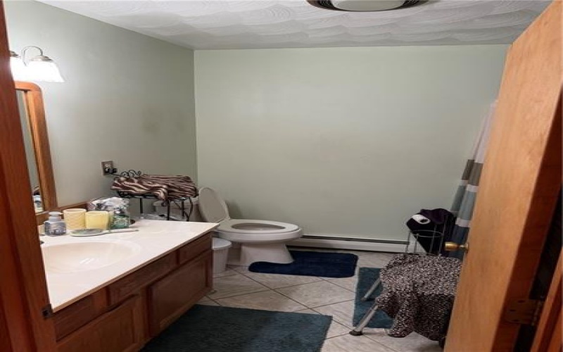 1711 Ridgewood Dr, Washington, 15301, 3 Bedrooms Bedrooms, 6 Rooms Rooms,2 BathroomsBathrooms,Residential,For Sale,Ridgewood Dr,1753825