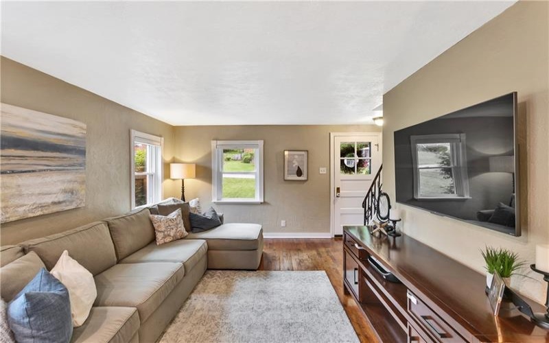 121 Demar Blvd, Canonsburg, 15317, 3 Bedrooms Bedrooms, 6 Rooms Rooms,1.1 BathroomsBathrooms,Residential,For Sale,Demar Blvd,1753894