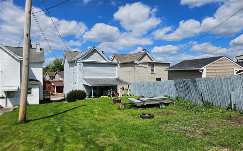 619 Chestnut St, Irwin, 15642, 2 Bedrooms Bedrooms, ,1.1 BathroomsBathrooms,Residential,For Sale,Chestnut St,1753908