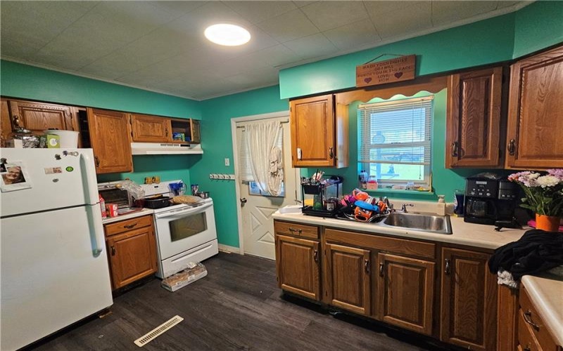 619 Chestnut St, Irwin, 15642, 2 Bedrooms Bedrooms, ,1.1 BathroomsBathrooms,Residential,For Sale,Chestnut St,1753908