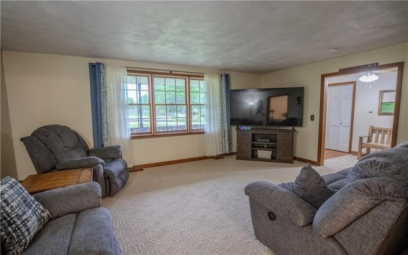 510 Mapletown Road, Garards Fort, 15334, 4 Bedrooms Bedrooms, ,2 BathroomsBathrooms,Residential,For Sale,Mapletown Road,1753911